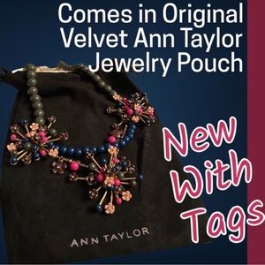 Ann Taylor Fashion Statement Flower Necklace NEW